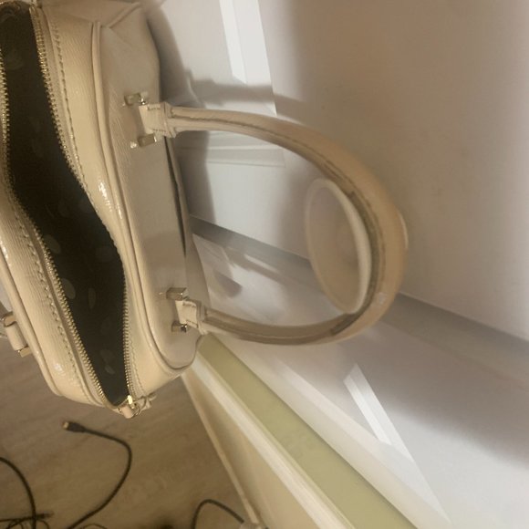 Kate Spade cute satchel with crossbody strap included - Picture 5 of 9